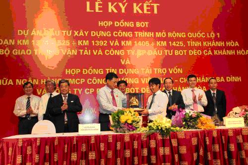 Bộ GTVT và Công ty cổ phần Đầu tư BOT Đèo Cả ky Hợp đồng BOT Dự án đầu tư xây dựng công trình mở rộng QL1 đoạn qua tỉnh Khánh Hòa

